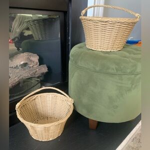 Set of two baskets with handles woven‎ plastic home decor storage organization